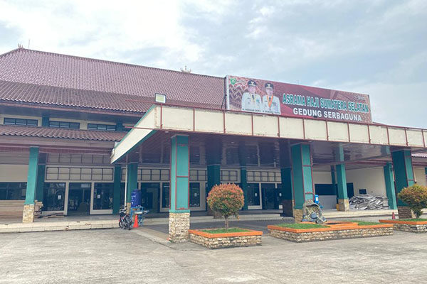 GEDUNG ASRAMA HAJI